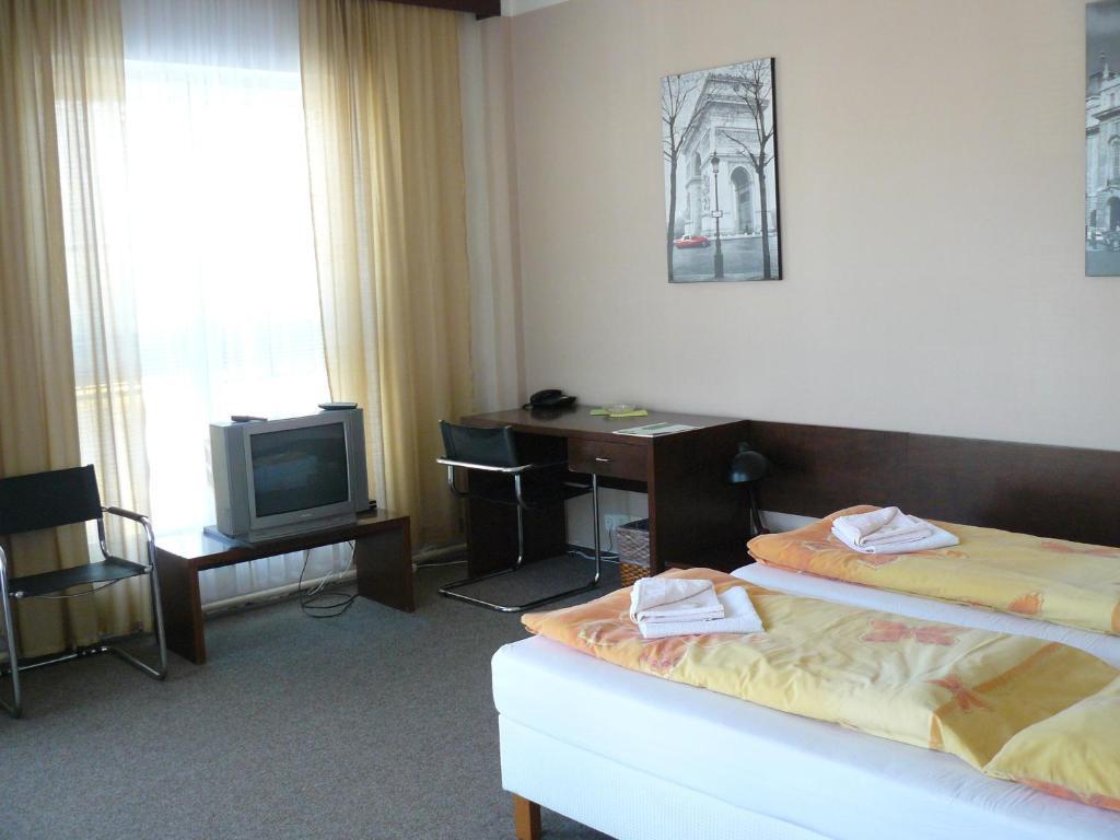 ברנו Hotel Bila Ruze חדר תמונה