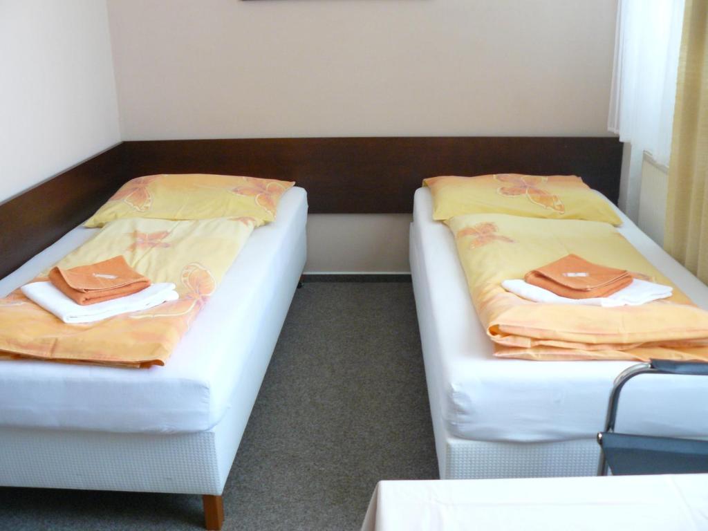 ברנו Hotel Bila Ruze חדר תמונה