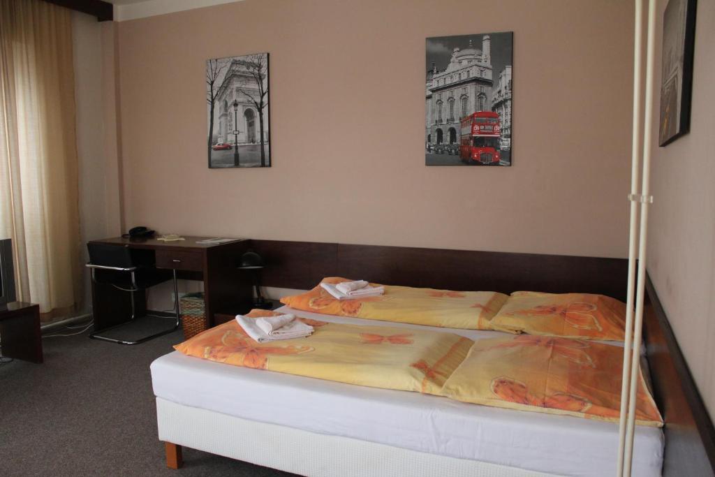 ברנו Hotel Bila Ruze מראה חיצוני תמונה